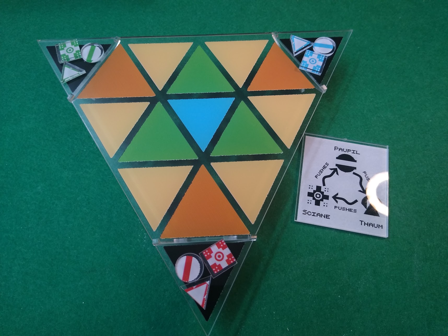 Taasen pieces detail